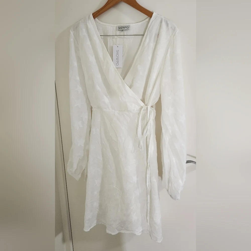 BNWT Showpo Stuck With Me Dress in White Star Print - Size 18 - Picture 4 of 12